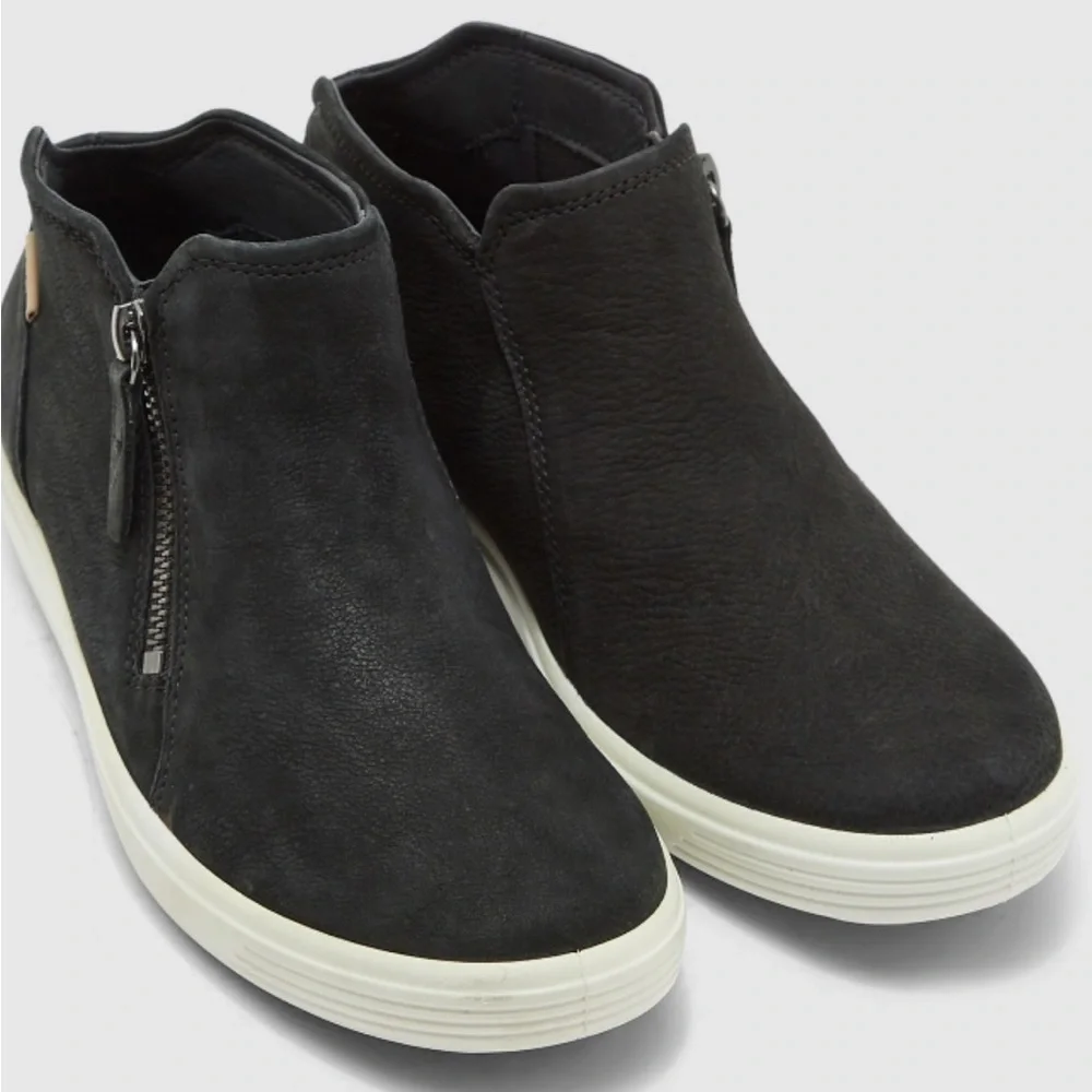 Ecco Soft Nubuck Leather Zip Ankle Boot - Picture 4 of 17